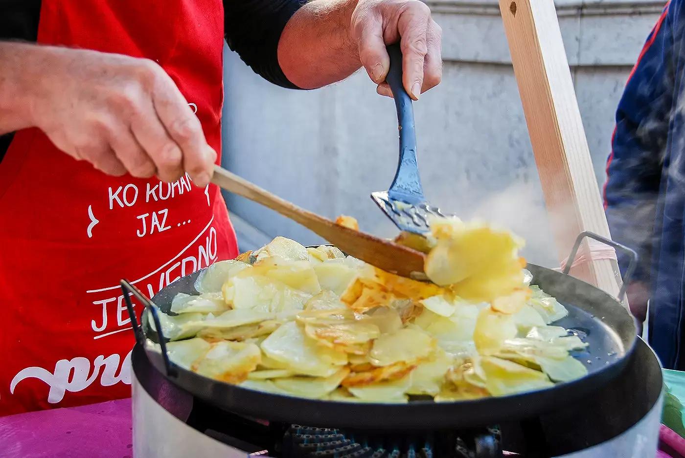 Pripravljanje fike v ponvi