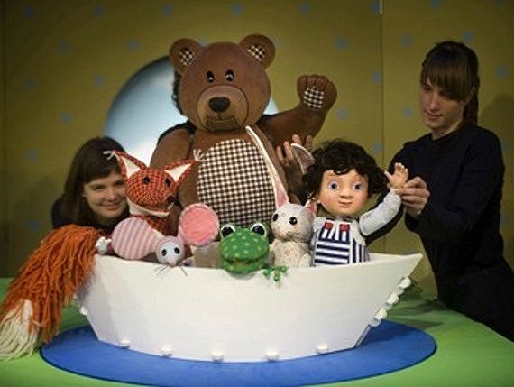 Bobek in barčica, lutkovna predstava