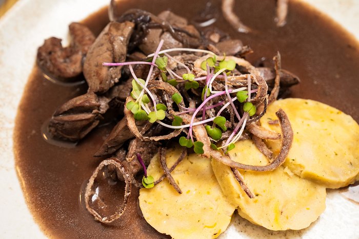 Hedvika Inn • Lamb liver with onion sauce and bread dumpling • Soča Valley Finest